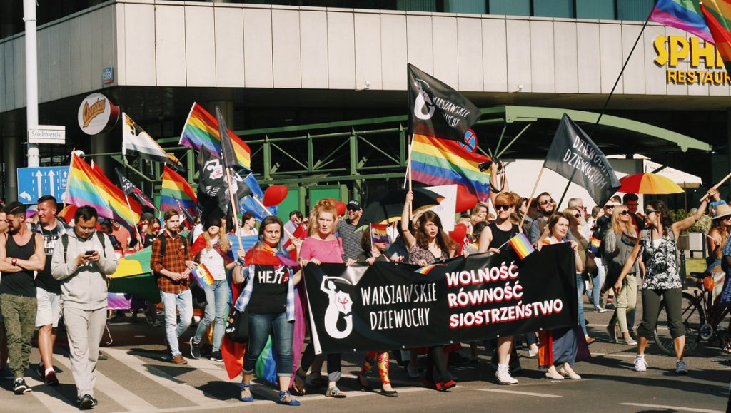 LGBTI ľudia v Poľsku potrebujú pomoc, zapojiť sa môžete aj vy