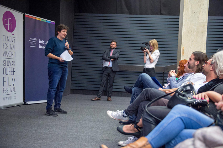 Riaditeľku Filmového festivalu inakosti budeme spovedať v livestreame z Tepláreň Café