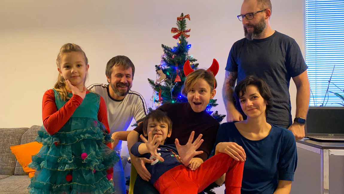 Dúhové rodiny želajú Vianoce plné lásky