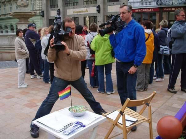Petičná kampaň za prijatie životného partnerstva