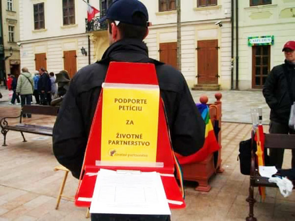 Petičná kampaň za prijatie životného partnerstva