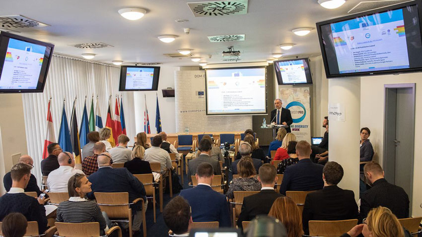 Zažívate v práci posmešky a hlúpe reči pre LGBTI identitu? Je najvyšší čas to zmeniť!