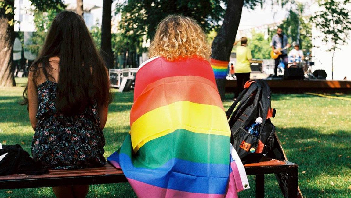 Coming-outom pomôžeš nielen sebe, ale aj celej komunite. Je čas vyfarbiť sa