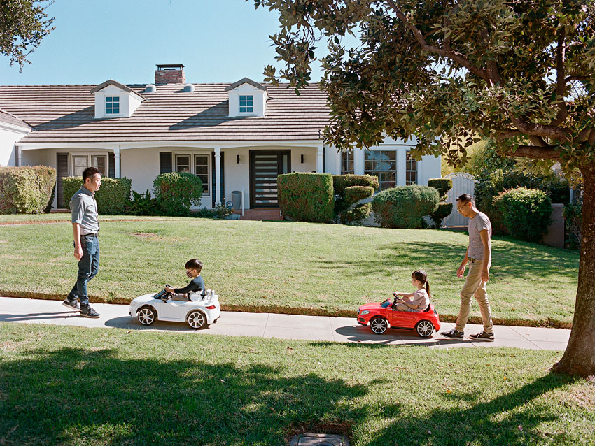 Gejské páry a ich deti: fotky dúhových rodín prináša výstava v Bratislave
