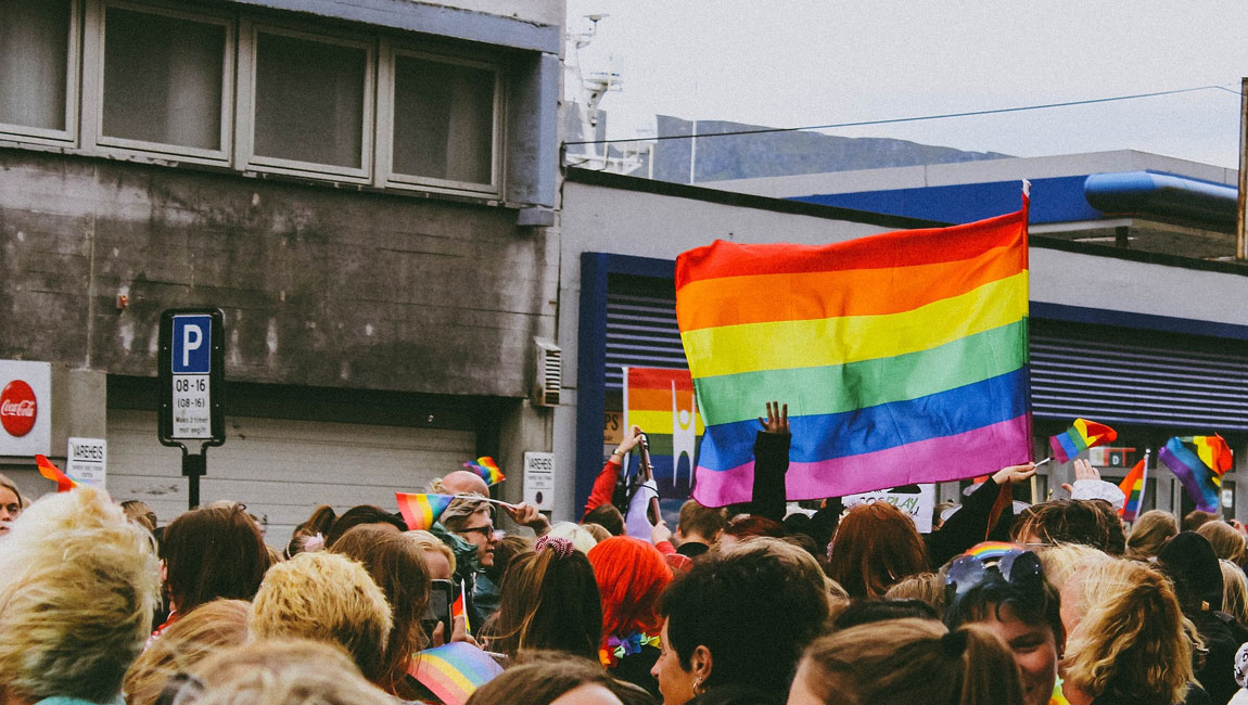 LGBTI+ utečenci v ohrození! Vytvorme medzinárodný tlak, aby sme zastavili ich utrpenie